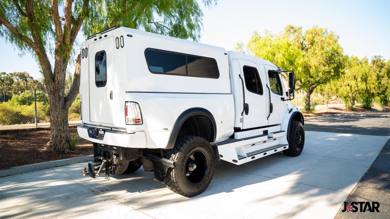 2016 Freightliner M2 106 Sport Chassis photo 11