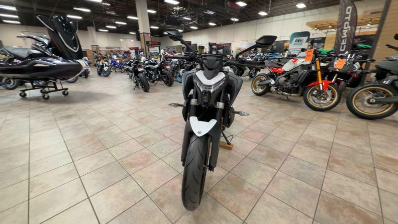 New 2026 CFMOTO 450NK Image 4