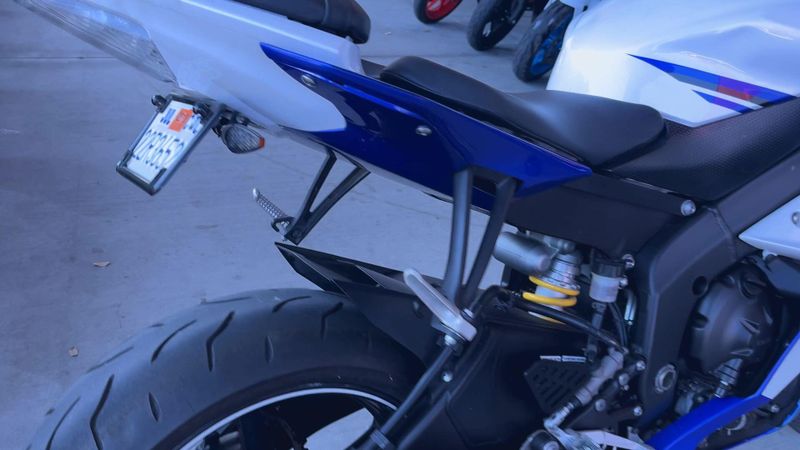 Used 2014 Yamaha YZF-R6 CA Image 4