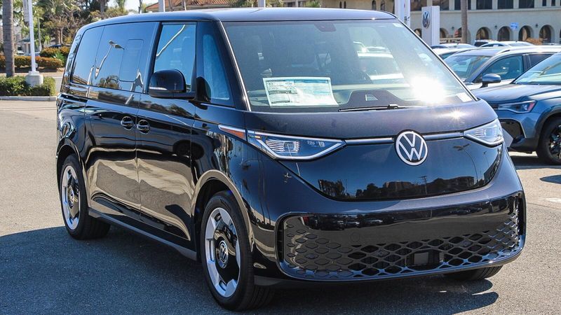 2025 Volkswagen ID. Buzz Image 5