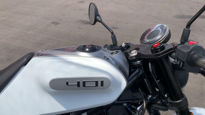Used 2023 Husqvarna Svartpilen 401 Image 6