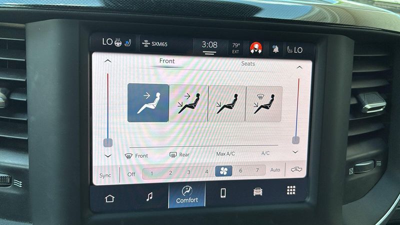 2022 RAM 1500 LaramieImage 12