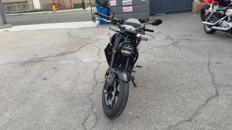 New 2025 Honda CB300R ABS Image 3