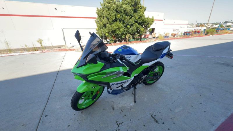 Used 2024 Kawasaki NINJA 500 KRT SE ABS Image 5