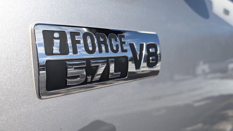 Used 2015 Toyota Tundra 4WD Truck Image 12