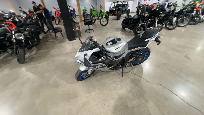 New 2027 Kawasaki NINJA ZX-6R ABS Image 8