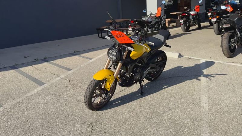 Used 2024 Honda CB300R ABS Image 8