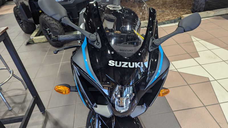 2024 Suzuki GSXR1000 CAImage 7