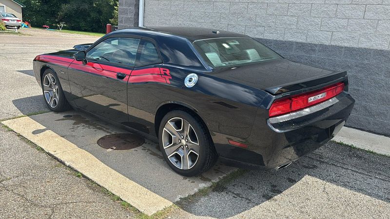 2013 Dodge Challenger R/T Classic photo 3