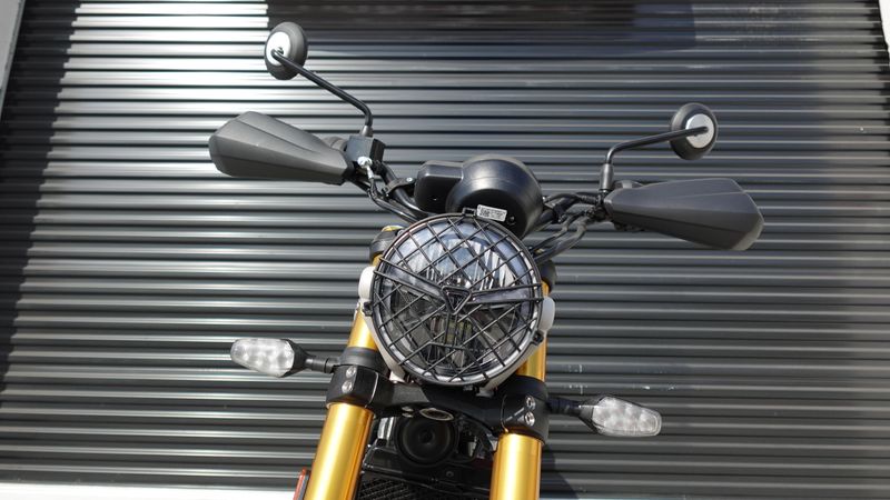 New 2025 Triumph Scrambler 400 X 