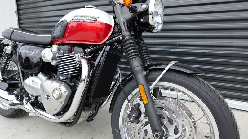New 2025 Triumph Bonneville T120 