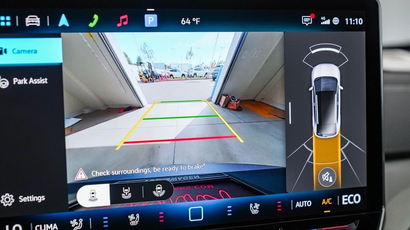 New 2025 Volkswagen ID.4 Pro SImage 24