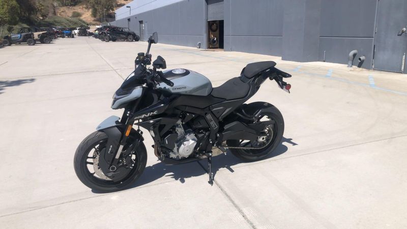 New 2026 CFMOTO 675NK Image 8