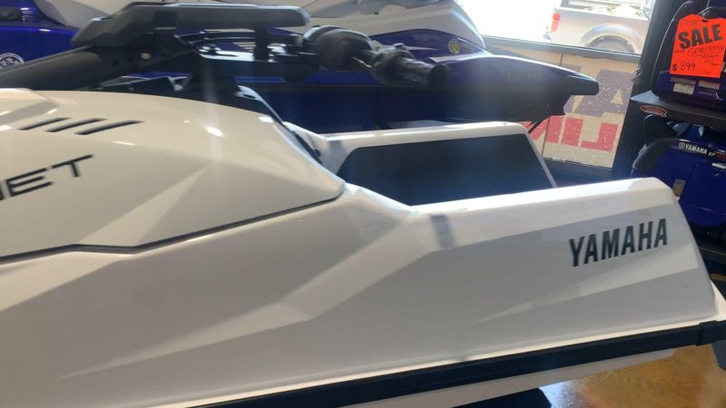 2025 Yamaha Superjet Image 6