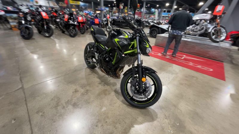 2022 Kawasaki Z650 Base  in a BLACK exterior color. Del Amo Motorsports of Redondo Beach (424) 390-7811 delamomotorsports.com 