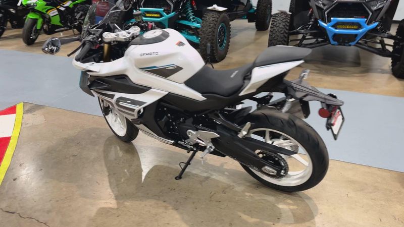 New 2026 CFMOTO 450SS Image 2