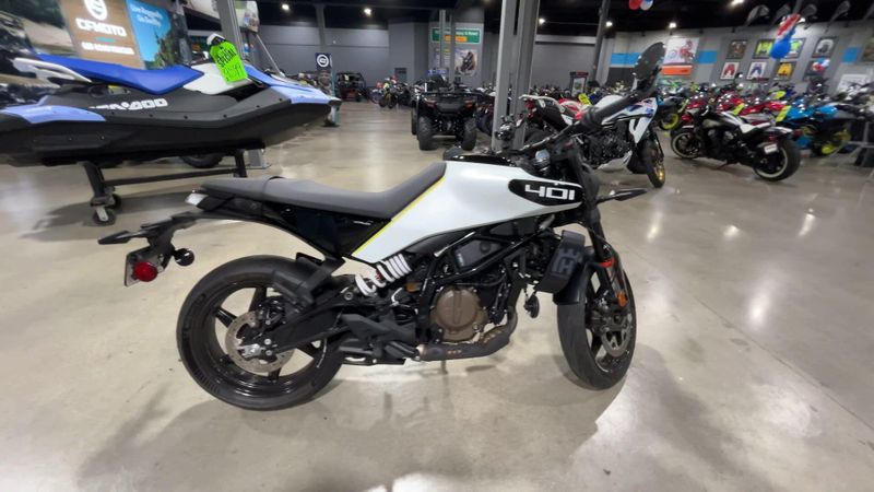 Used 2024 Husqvarna VITPILEN 401 Image 9