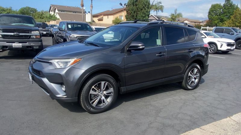 Used 2018 Toyota RAV4 XLEImage 4