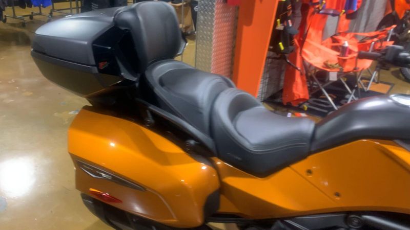 New 2024 Can-Am SPYDER F3 LIMITED SPECIAL SERIES (SE6) Image 7