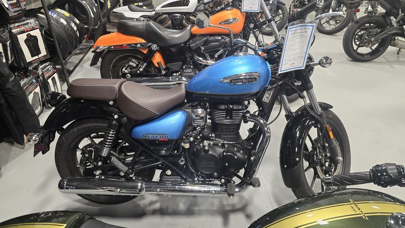 2022 Royal Enfield MeteorImage 1