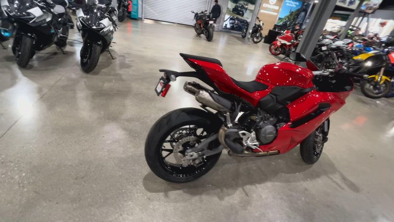 New 2026 Ducati PANIGALE V2 896 Image 8