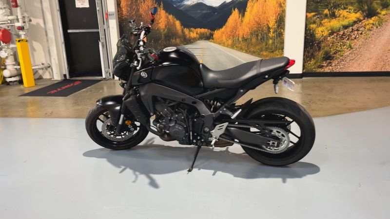 Used 2023 Yamaha MT-09 CA Image 9