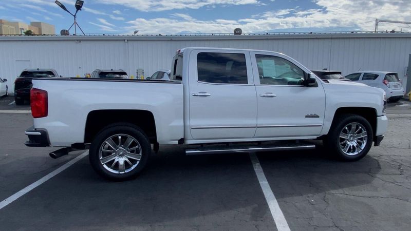 Used 2018 Chevrolet Silverado 1500 High CountryImage 10