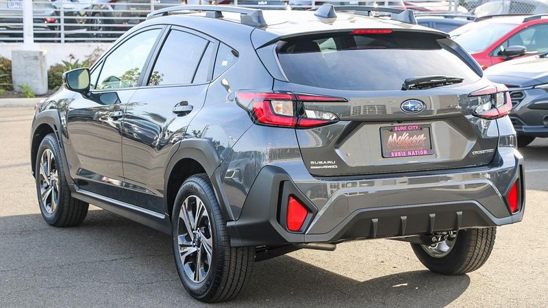 2025 Subaru Crosstrek PremiumImage 2