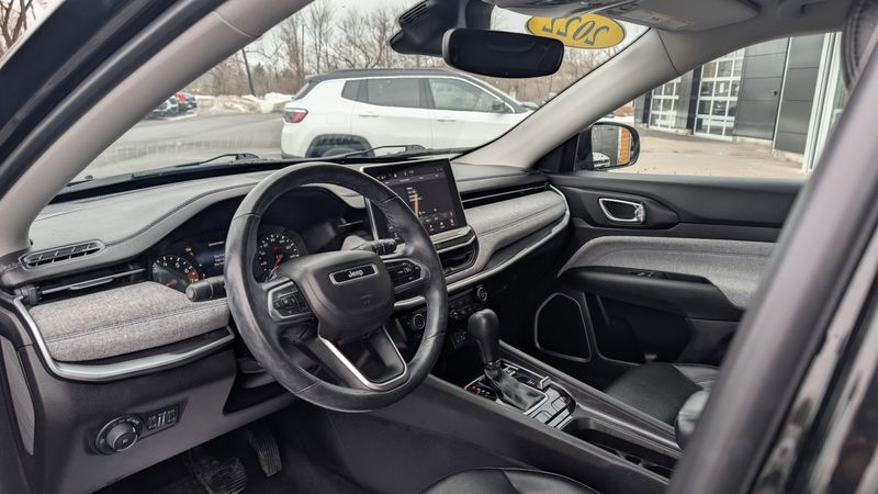 Used 2022 Jeep Compass LatitudeImage 17