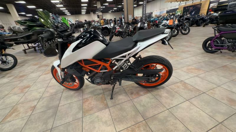 Used 2017 KTM 390 DUKE Image 6