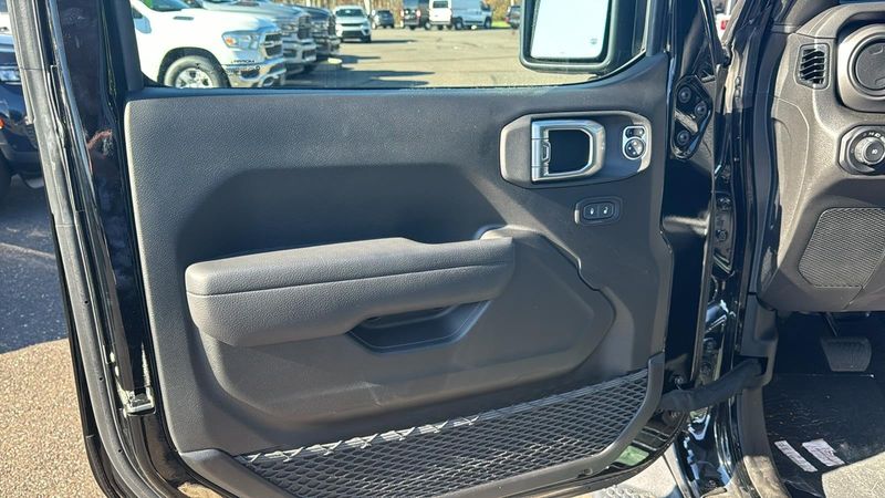2023 Jeep Wrangler 4-door Sport S 4x4Image 20