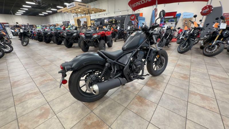 New 2026 Honda REBEL 300 E-CLUTCH Image 9