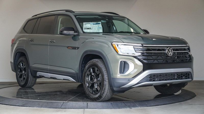 New 2025 Volkswagen Atlas 2.0T Peak EditionImage 6