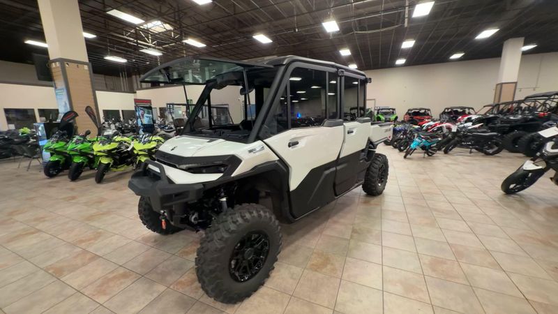 New 2026 Can-Am DEFENDER MAX LIMITED CAB HD11 Image 5