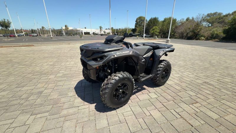 New 2026 Can-Am OUTLANDER DPS 850 Image 5