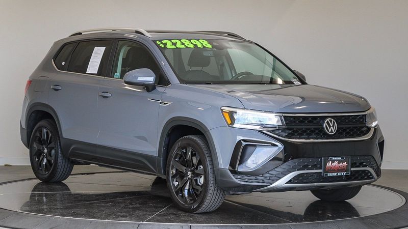 2022 Volkswagen Taos 1.5T SEImage 6