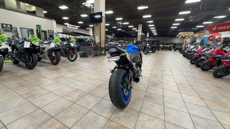 Used 2022 Suzuki GSX-S1000 Image 8