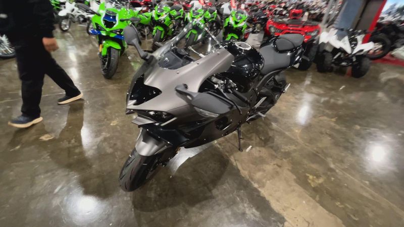 New 2026 Kawasaki NINJA ZX-10R ABS Image 4