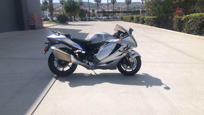 Used 2025 Suzuki HAYABUSA CA Image 8