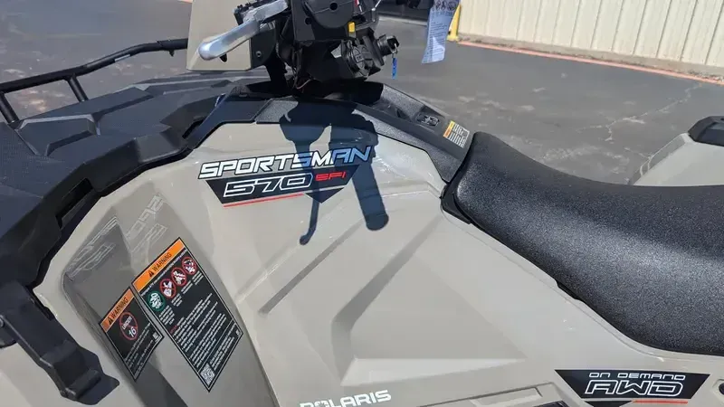 2025 Polaris SPORTSMAN 570 DESERT SANDImage 13