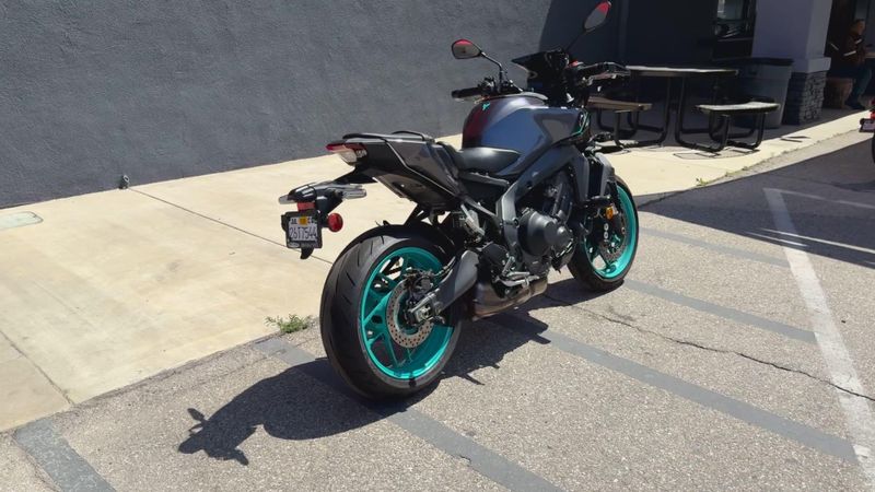 Used 2024 Yamaha MT-09 Image 8