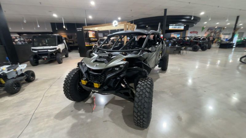 New 2026 Can-Am MAVERICK R MAX X RC WITH SMART-SHOX 999T DCT Image 9