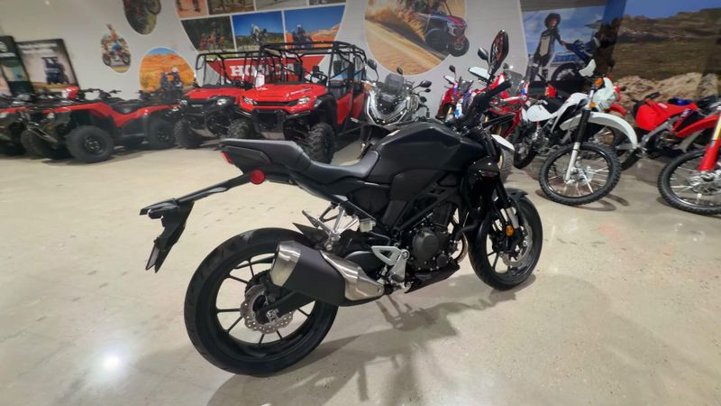New 2026 Honda CB300R ABS Image 2