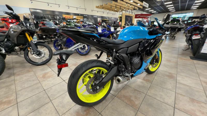New 2026 Yamaha YZF-R7 Image 9