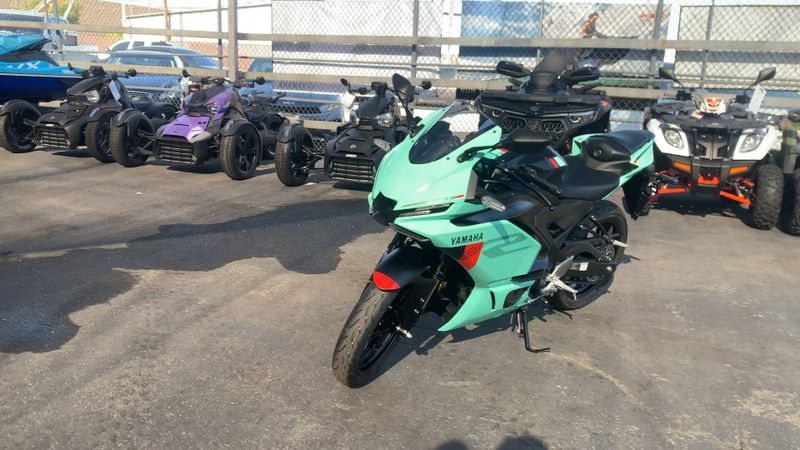 New 2026 Yamaha YZF-R3 ABS Image 4