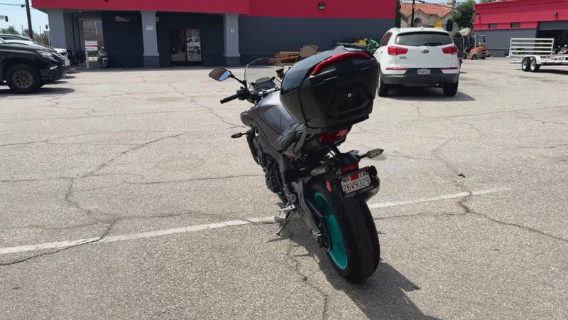 Used 2024 Yamaha MT-10 Image 7