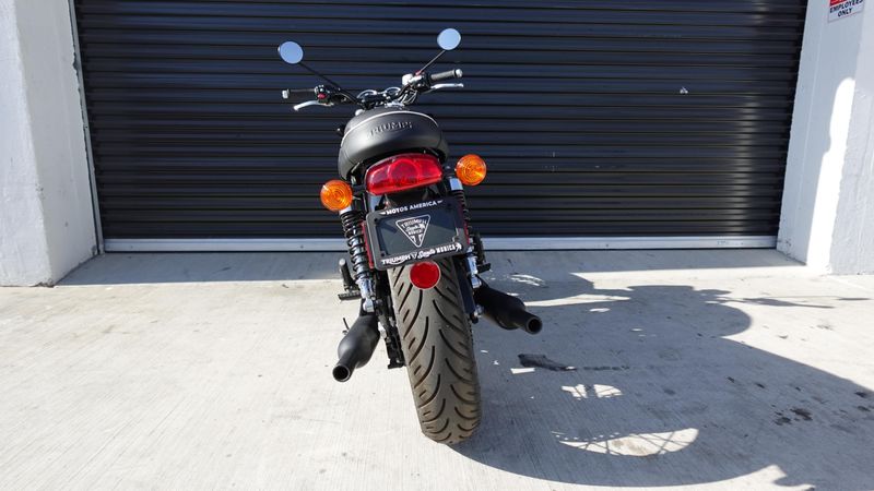 New 2025 Triumph Bonneville T120 Black 