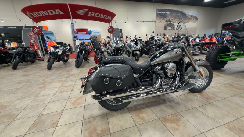 New 2026 Kawasaki VULCAN 900 CLASSIC LT Image 9