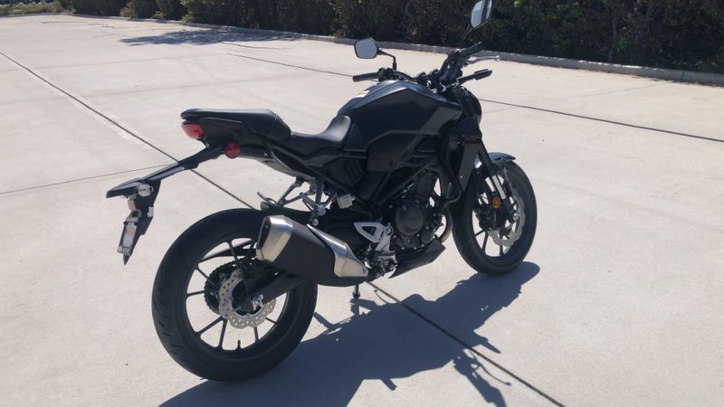 New 2026 Honda CB300R ABS Image 4