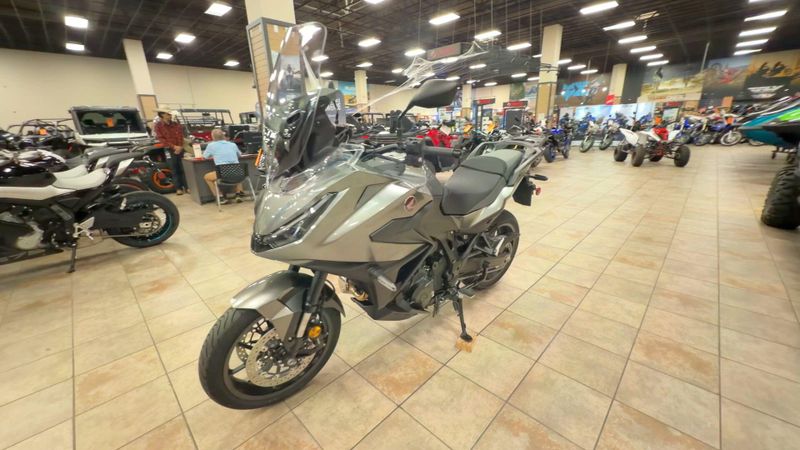 New 2026 Honda NT1100 DCT Image 5